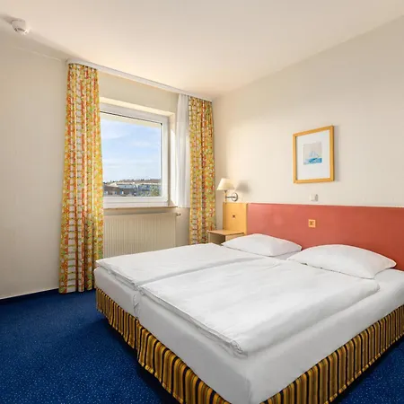 Ifa Ruegen & Hotel 3*