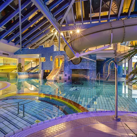 Ifa吕根岛度假酒店