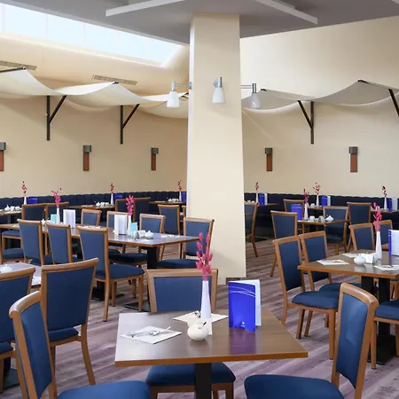 Ifa吕根岛度假酒店 酒店 3*