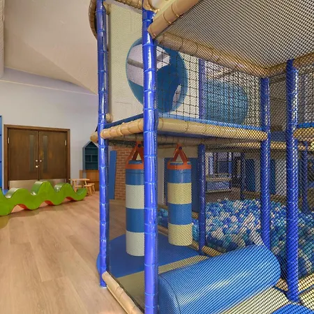 Ifa吕根岛度假酒店 宾茨